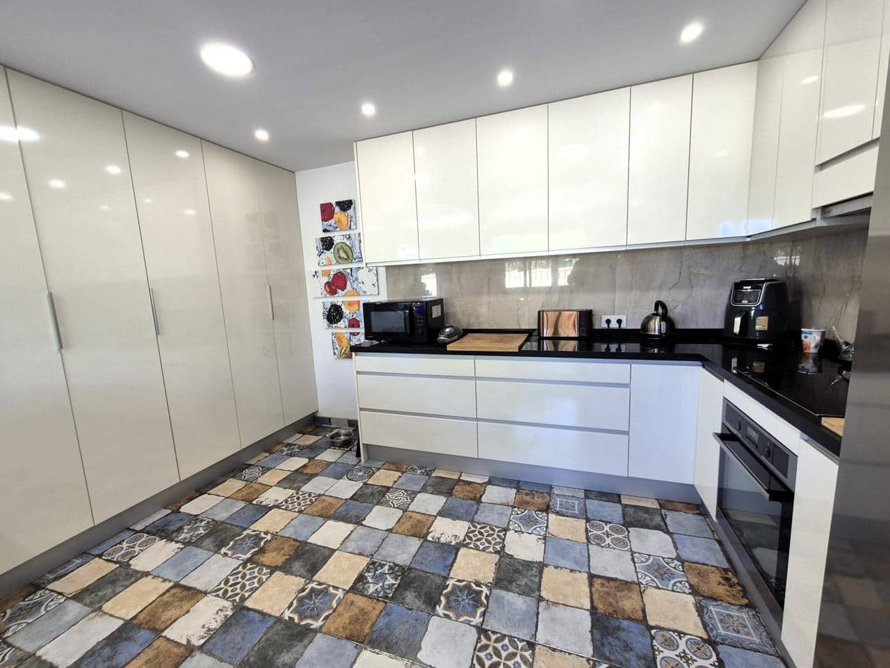 5 Zimmer Villa zu verkaufen in Muchamiel / Mutxamel mit Pool - 795.000 € (Ref: 8692336)