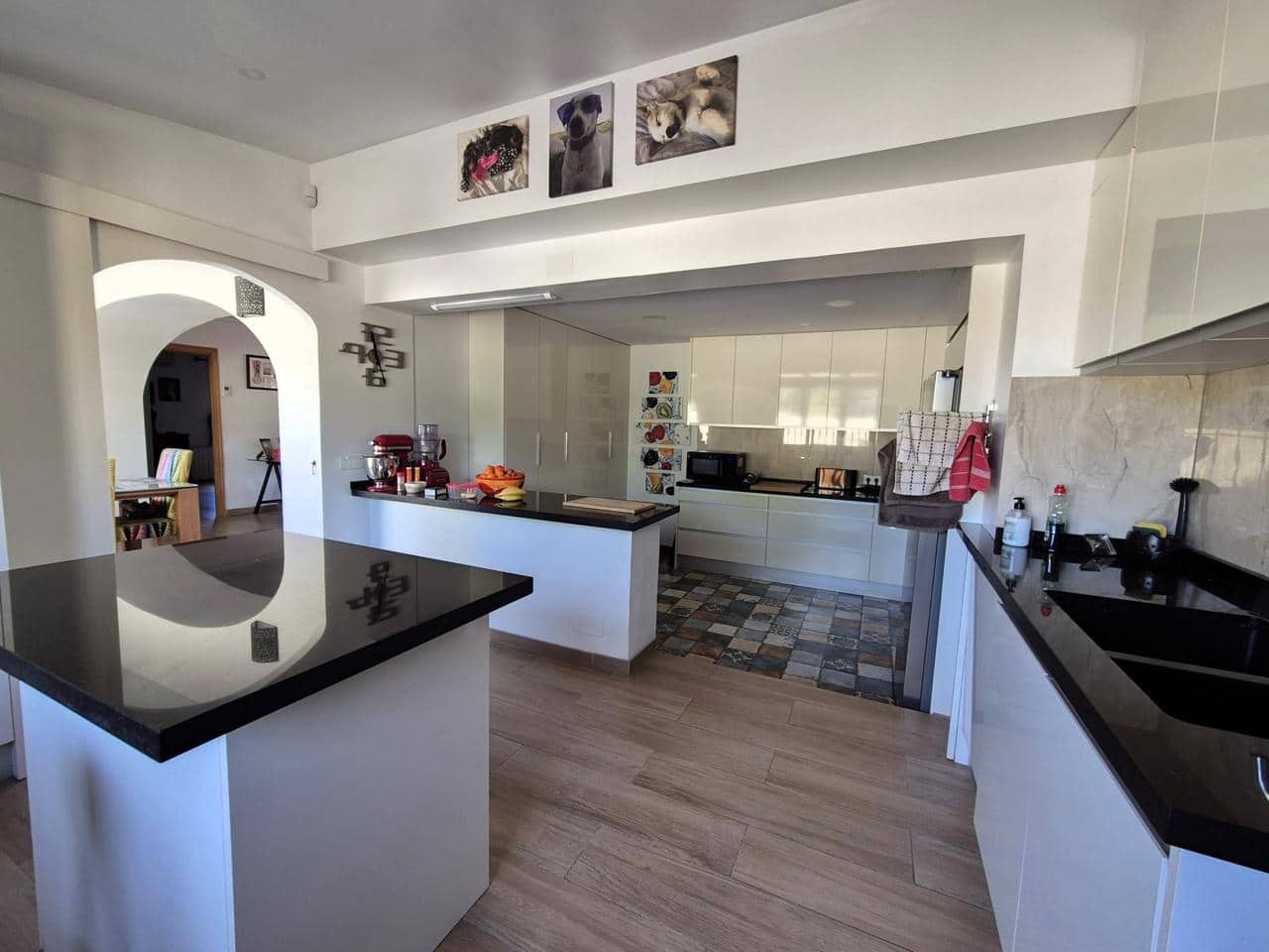 5 Zimmer Villa zu verkaufen in Muchamiel / Mutxamel mit Pool - 795.000 € (Ref: 8692336)