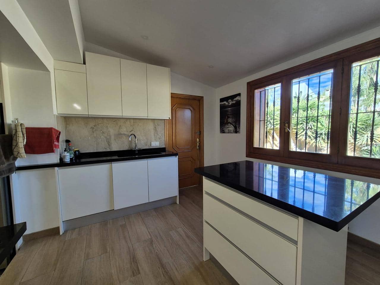 5 Zimmer Villa zu verkaufen in Muchamiel / Mutxamel mit Pool - 795.000 € (Ref: 8692336)