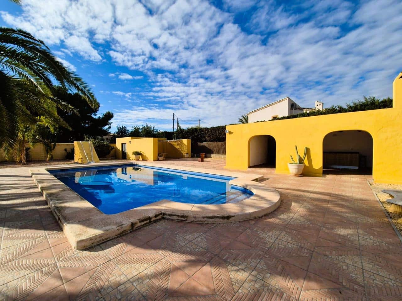 5 Zimmer Villa zu verkaufen in Muchamiel / Mutxamel mit Pool - 795.000 € (Ref: 8692336)