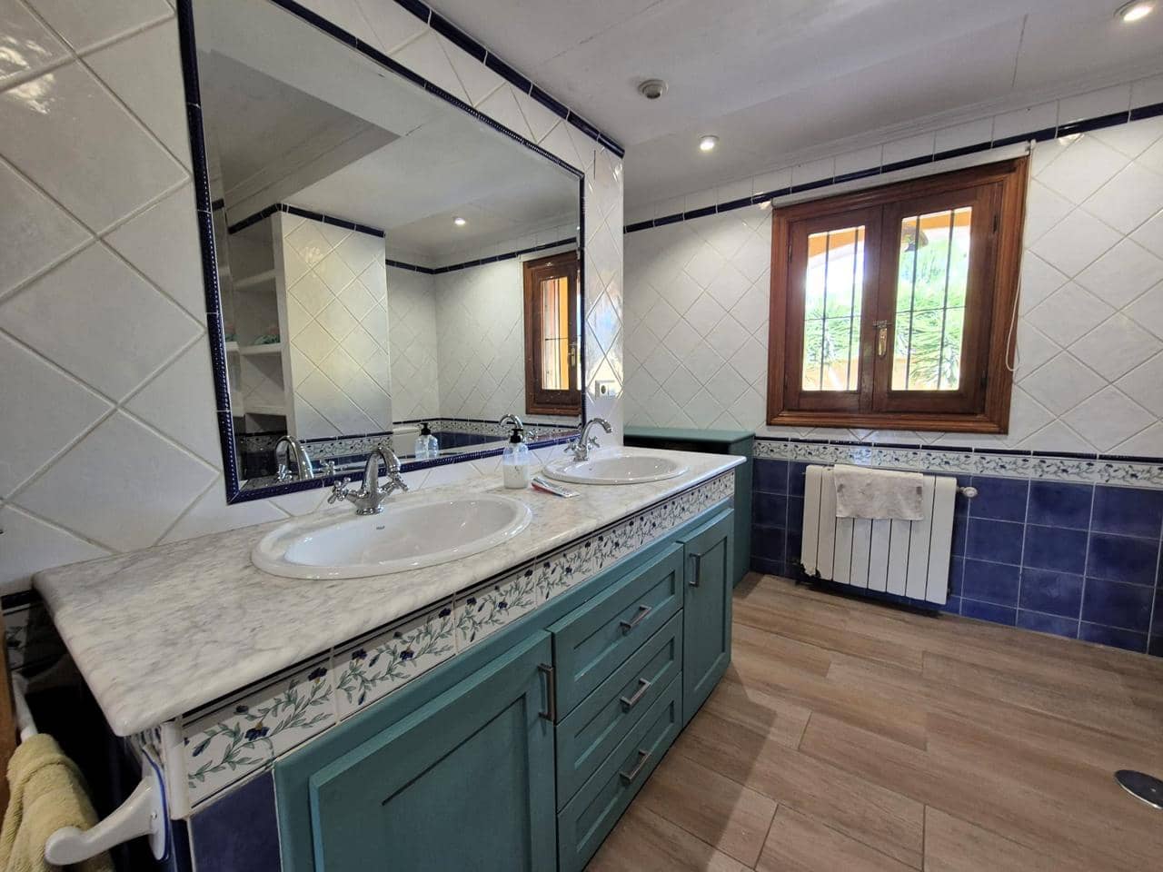 5 Zimmer Villa zu verkaufen in Muchamiel / Mutxamel mit Pool - 795.000 € (Ref: 8692336)