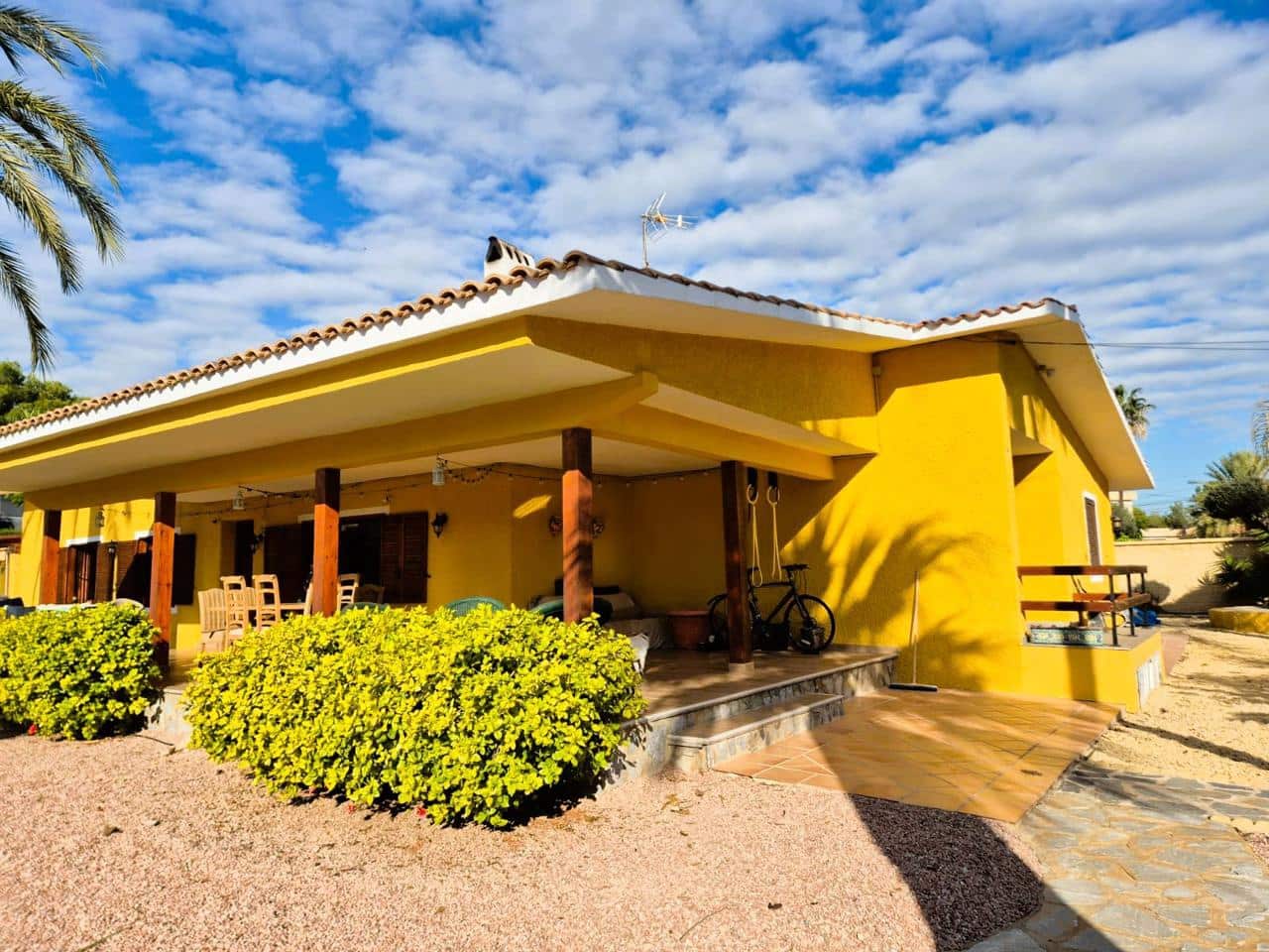 5 Zimmer Villa zu verkaufen in Muchamiel / Mutxamel mit Pool - 795.000 € (Ref: 8692336)