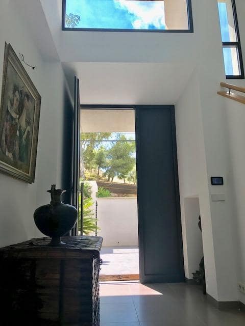 4 soverom Villa til salgs i Alicante by med svømmebasseng garasje - € 2 079 000 (Ref: 8693124)