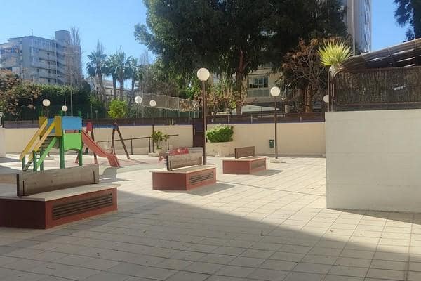 3 soveværelse Lejlighed til salg i Alicante by med swimmingpool garage - € 340.000 (Ref: 8734672)