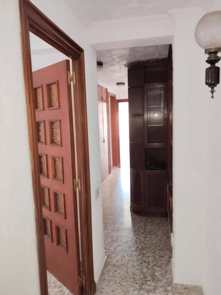 4 soveværelse Lejlighed til salg i Alicante by - € 325.000 (Ref: 8809101)