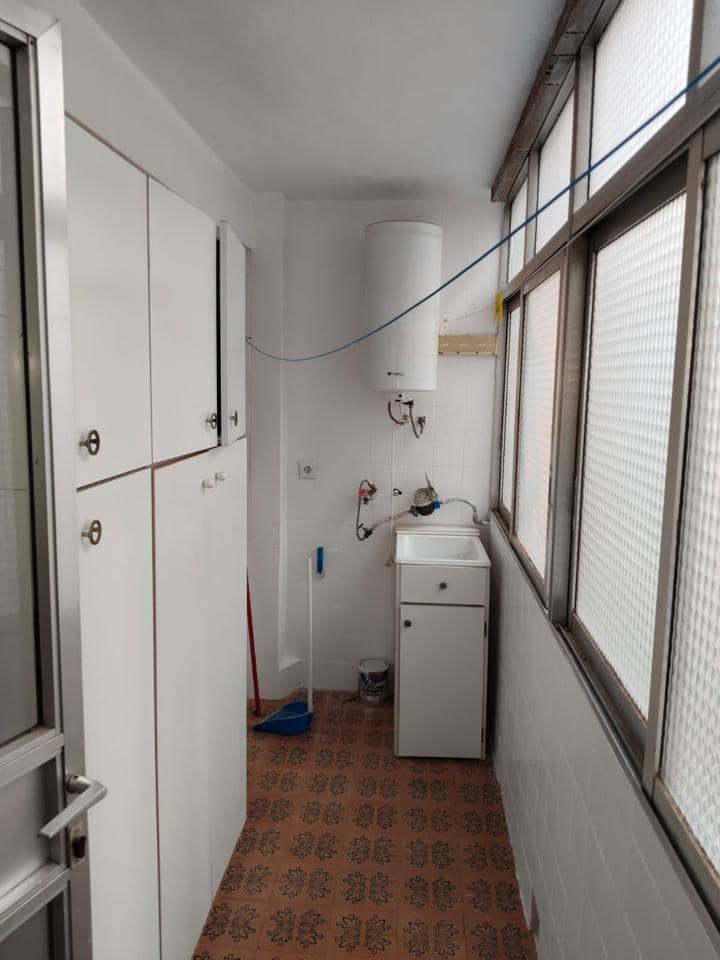 4 soveværelse Lejlighed til salg i Alicante by - € 325.000 (Ref: 8809101)