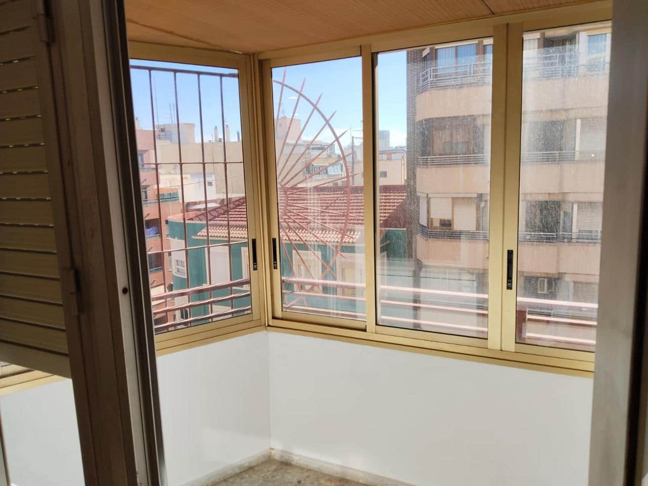 4 soveværelse Lejlighed til salg i Alicante by - € 325.000 (Ref: 8809101)