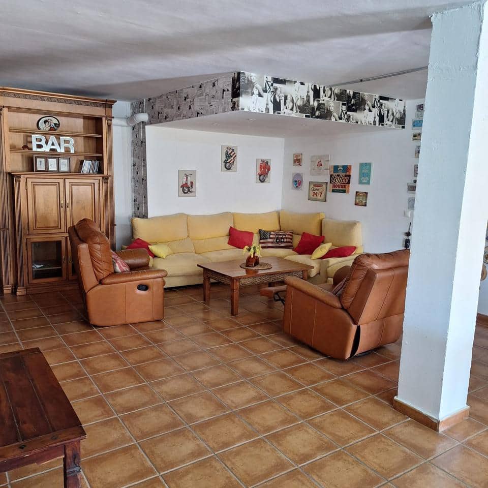 4 sovrum Villa till salu i El Campello med pool garage - 798 000 € (Ref: 8835143)