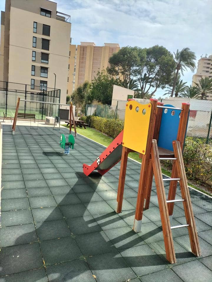 3 soveværelse Lejlighed til salg i El Campello med swimmingpool garage - € 550.000 (Ref: 8888861)