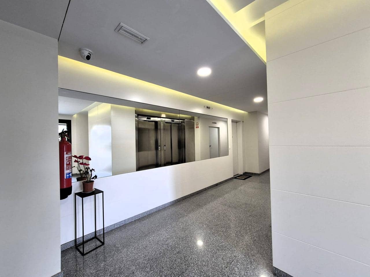 3 soveværelse Lejlighed til salg i El Campello med swimmingpool garage - € 550.000 (Ref: 8888861)