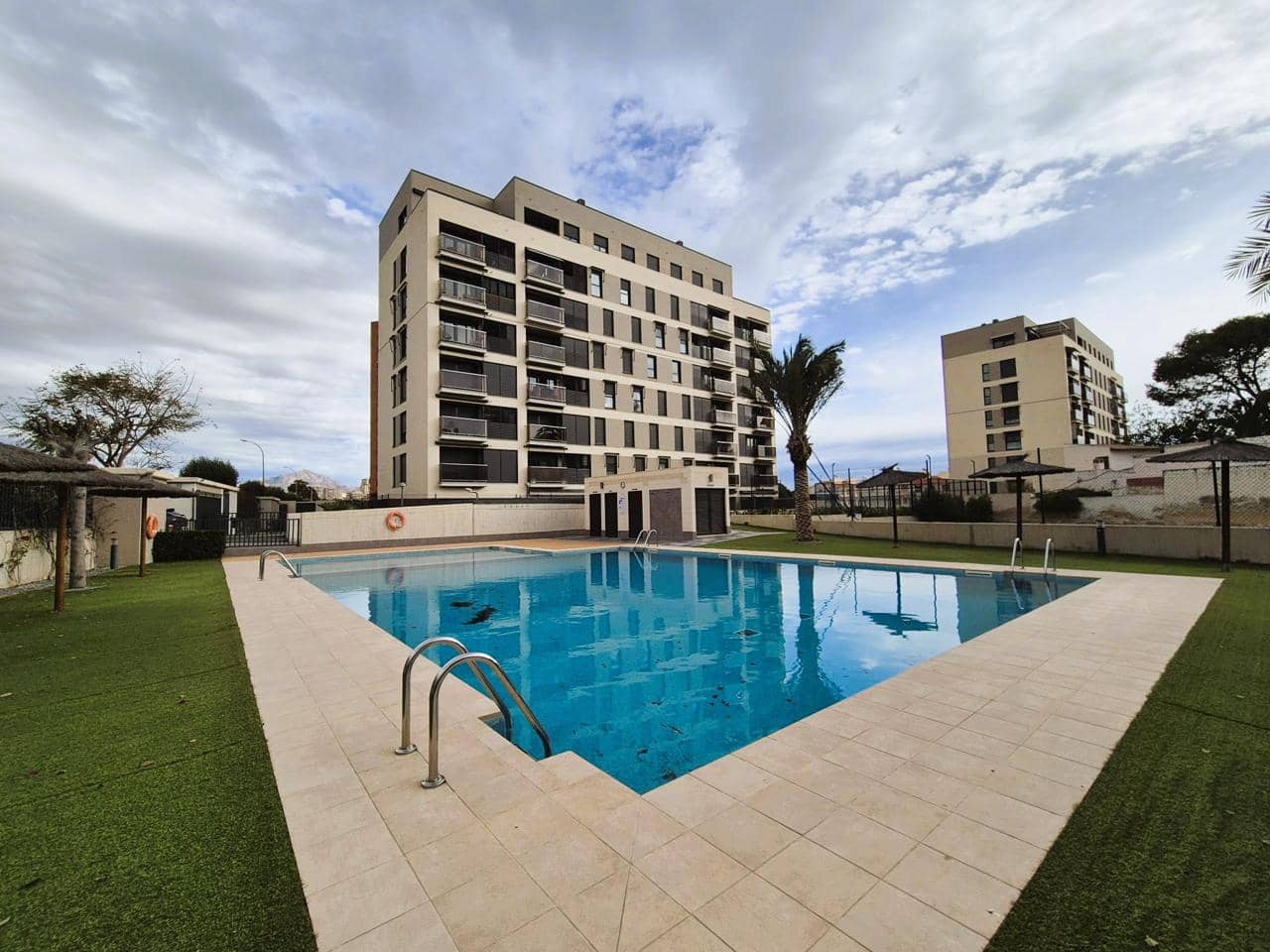 3 soveværelse Lejlighed til salg i El Campello med swimmingpool garage - € 550.000 (Ref: 8888861)