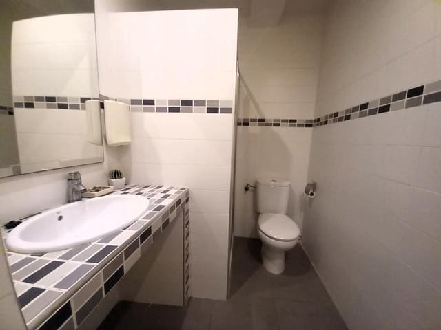 1 slaapkamer Flat te koop in Barrio del Centro, Alicante stad - € 185.000 (Ref: 8901504)