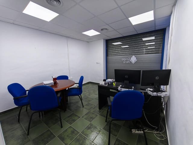 4 sovrum Kontor till salu i Paus - Poligono San Blas, Alicante stad - 107 000 € (Ref: 8922439)