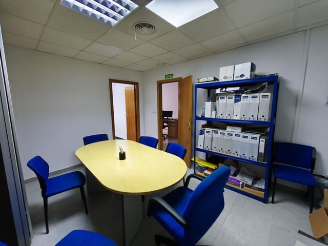 4 sovrum Kontor till salu i Paus - Poligono San Blas, Alicante stad - 107 000 € (Ref: 8922439)