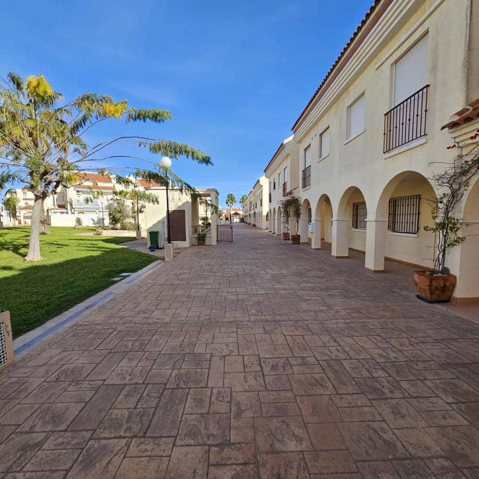 3 slaapkamer Villa te koop in Gran Alacant met zwembad garage - € 275.000 (Ref: 8927079)