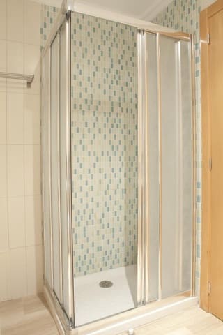 Piso de 4 habitaciones en Playa Tamarit - Playa Lissa, Santa Pola en venta - 330.000 € (Ref: 9031271)