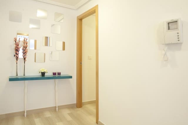 Piso de 4 habitaciones en Playa Tamarit - Playa Lissa, Santa Pola en venta - 330.000 € (Ref: 9031271)