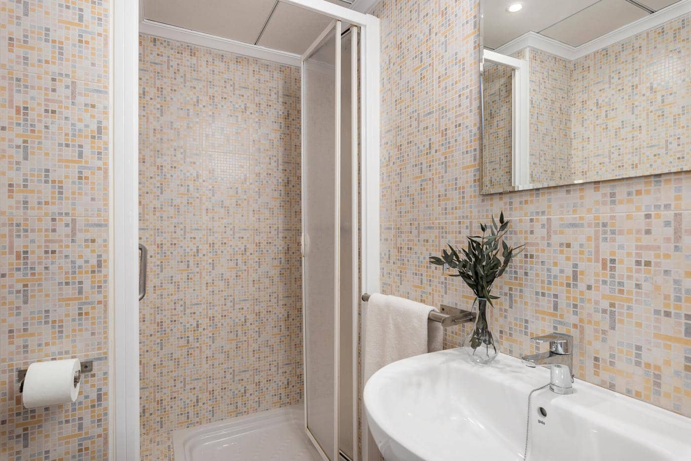 Piso de 3 habitaciones en Guardamar del Segura en venta con garaje - 299.999 € (Ref: 9031272)