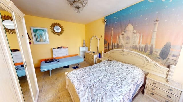 4 soveværelse Lejlighed til salg i Benalúa, Alicante by - € 270.000 (Ref: 9033257)