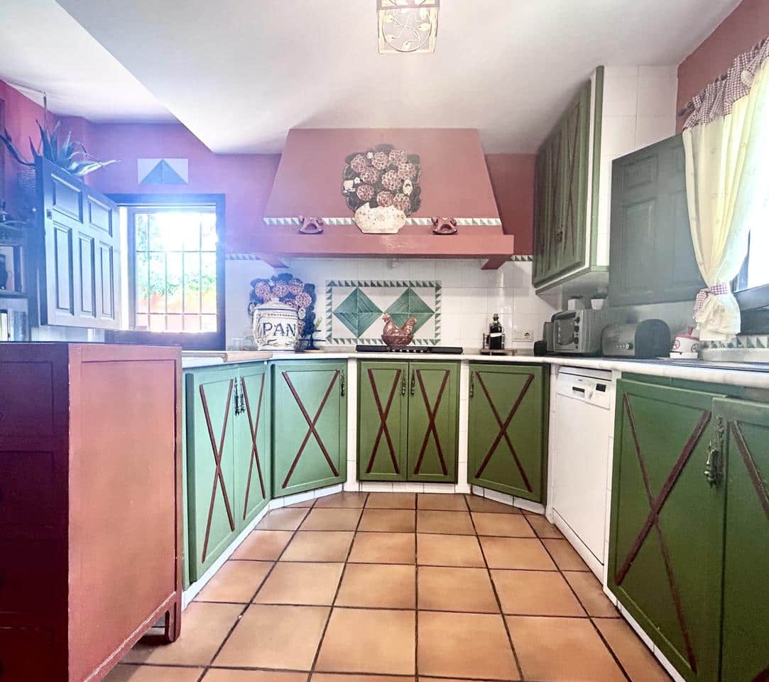 6 sypialnia Willa na sprzedaż w Miasto Alicante / Alacant z basenem - 1 350 000 € (Ref: 9050393)