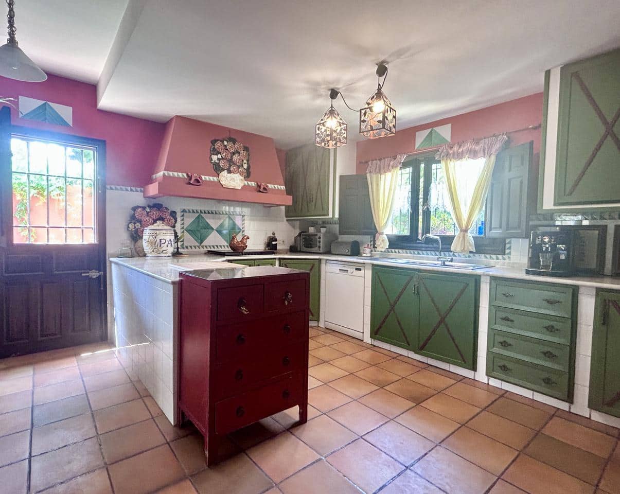 6 sypialnia Willa na sprzedaż w Miasto Alicante / Alacant z basenem - 1 350 000 € (Ref: 9050393)