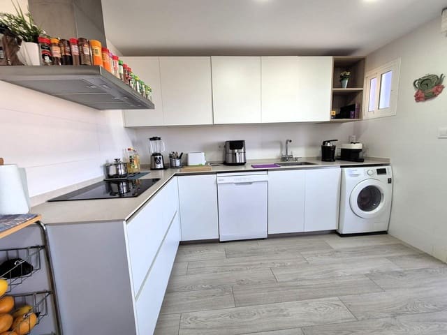 3 soveværelse Lejlighed til salg i Cabo de las Huertas, Alicante by med swimmingpool garage - € 430.000 (Ref: 9069201)