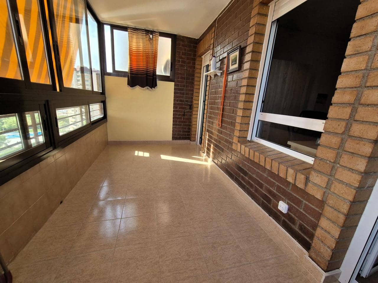 3 soveværelse Lejlighed til salg i Alicante by med swimmingpool garage - € 430.000 (Ref: 9069201)