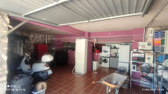 4 bedroom Villa for sale in Ibi with pool garage - € 395,000 (Ref: 9105914)