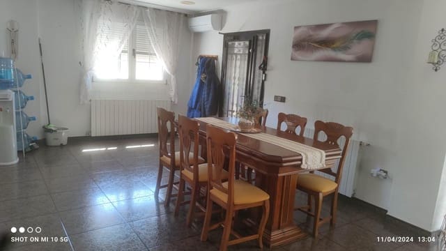 4 bedroom Villa for sale in Ibi with pool garage - € 395,000 (Ref: 9105914)