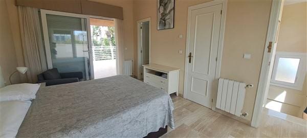 5 soveværelse Villa til salg i Alicante by med swimmingpool garage - € 965.000 (Ref: 9128834)