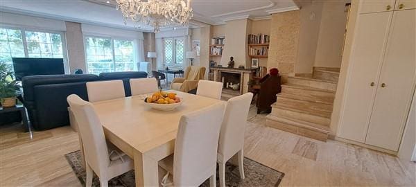 5 soveværelse Villa til salg i Alicante by med swimmingpool garage - € 965.000 (Ref: 9128834)