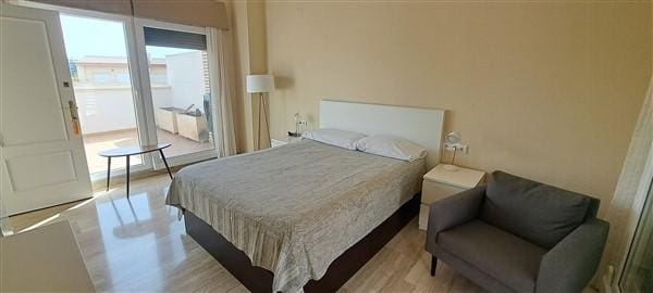 5 soveværelse Villa til salg i Alicante by med swimmingpool garage - € 965.000 (Ref: 9128834)