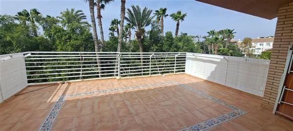 5 soveværelse Villa til salg i Alicante by med swimmingpool garage - € 965.000 (Ref: 9128834)