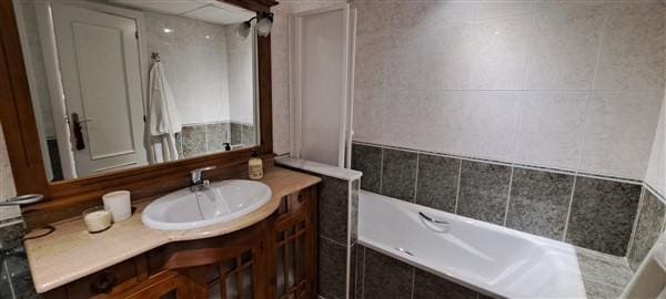 5 soveværelse Villa til salg i Alicante by med swimmingpool garage - € 965.000 (Ref: 9128834)