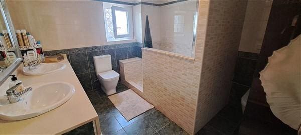 5 soveværelse Villa til salg i Alicante by med swimmingpool garage - € 965.000 (Ref: 9128834)