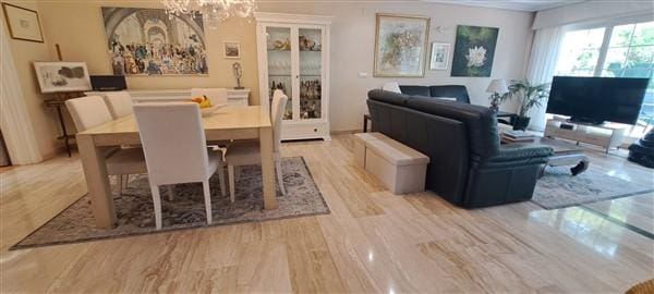 5 soveværelse Villa til salg i Alicante Golf, Alicante by med swimmingpool garage - € 965.000 (Ref: 9128834)