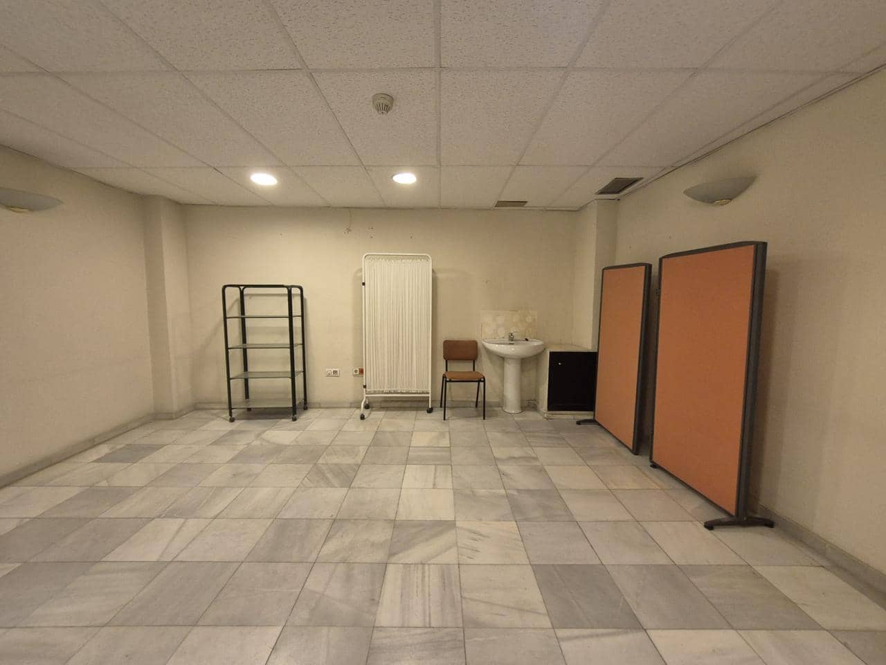 8 bedroom Business for sale in Alicante / Alacant city - € 510,000 (Ref: 9145755)