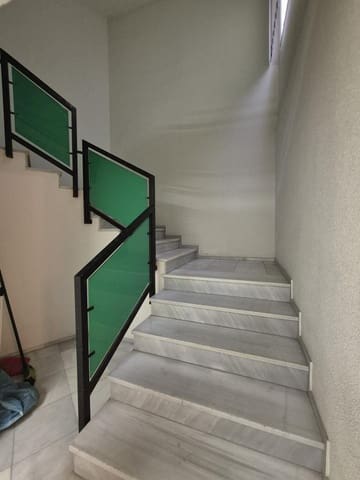 8 bedroom Business for sale in Ensanche - Diputacion, Alicante / Alacant city - € 510,000 (Ref: 9145755)