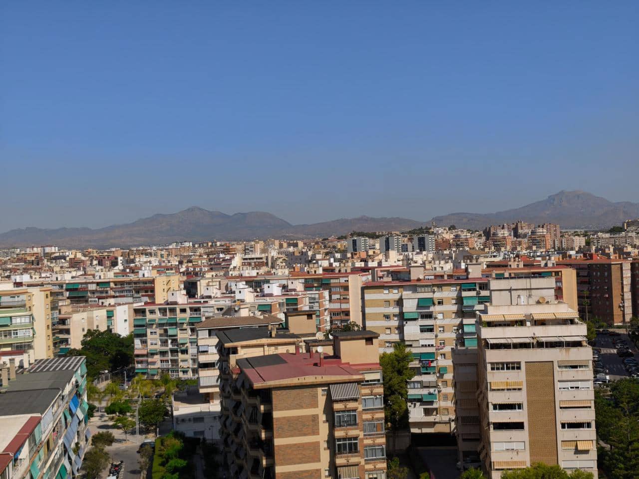 3 soveværelse Lejlighed til salg i Alicante by med garage - € 235.000 (Ref: 9160316)