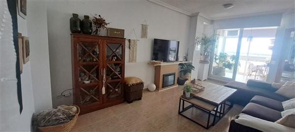 3 soverom Leilighet til salgs i Alicante by med svømmebasseng garasje - € 475 000 (Ref: 9162756)