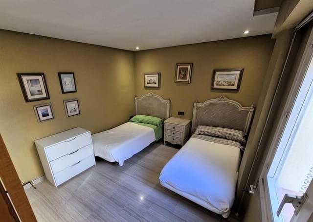 3 quarto Apartamento para venda em Ensanche - Diputacion, Alicante cidade com garagem - 920 000 € (Ref: 9185984)