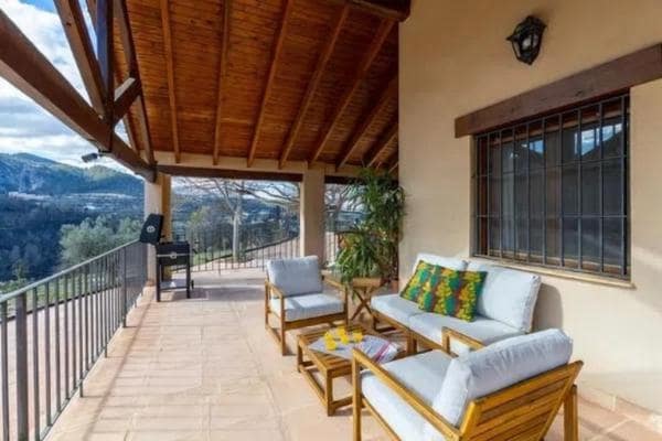 4 soveværelse Villa til salg i Penaguila med swimmingpool garage - € 750.000 (Ref: 9185985)