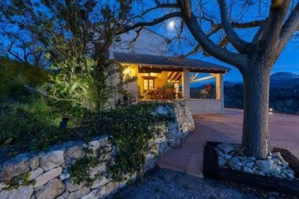 4 soveværelse Villa til salg i Penaguila med swimmingpool garage - € 750.000 (Ref: 9185985)