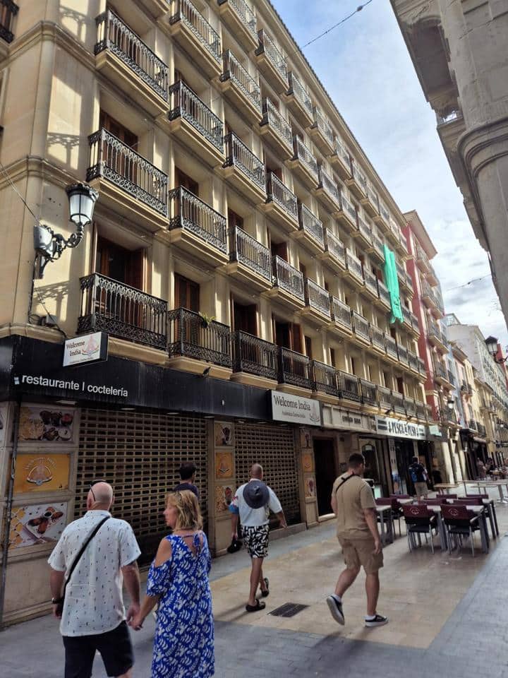 18 soverom Leilighet til salgs i Alicante by - € 780 000 (Ref: 9202040)