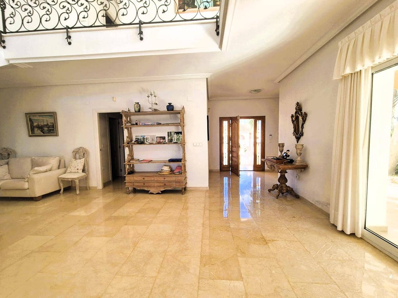 5 sypialnia Willa na sprzedaż w El Campello z basenem garażem - 1 500 000 € (Ref: 9232006)