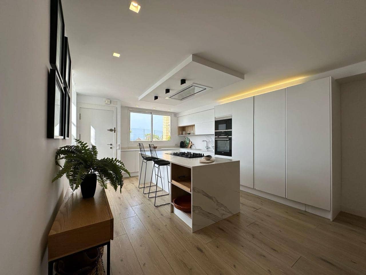 3 sypialnia Willa na sprzedaż w Miasto Alicante / Alacant z basenem garażem - 850 000 € (Ref: 9263828)