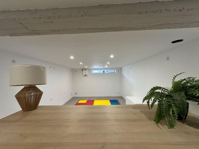 3 soveværelse Villa til salg i Cabo de las Huertas, Alicante by med swimmingpool garage - € 850.000 (Ref: 9263828)