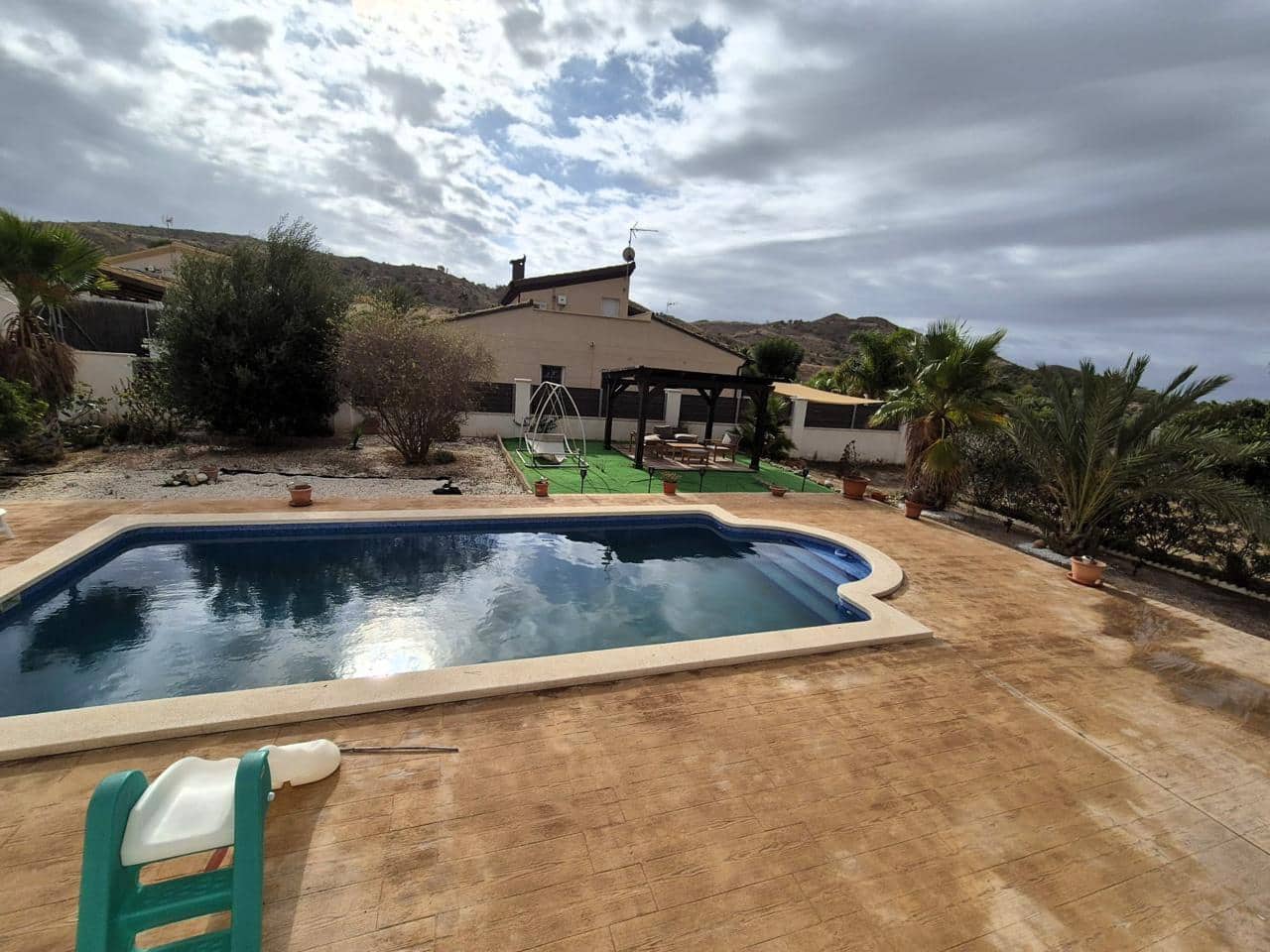 4 quarto Moradia para venda em Busot com piscina garagem - 580 000 € (Ref: 9289333)