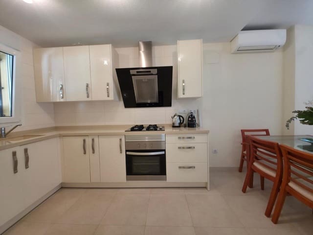 4 sypialnia Willa na sprzedaż w El Campello z basenem garażem - 550 000 € (Ref: 9301781)