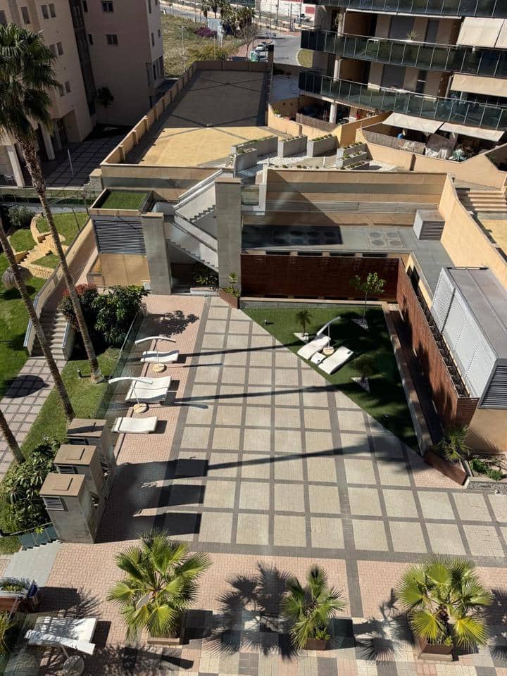 2 makuuhuone Asunto myytävänä paikassa El Campello - 305 000 € (Ref: 9307116)